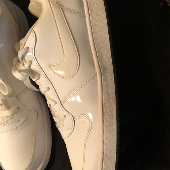 Men’s White Ebernon Size 12 Gently Worn - Picture 3 of 6